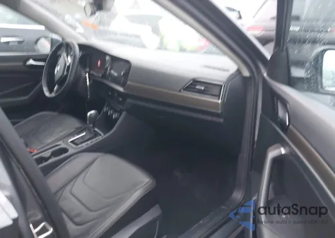 2019 Volkswagen Jetta 1.4T Sel Premium from USA, damaged, VIN 3VWG57BU1KM041534